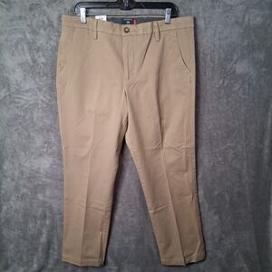 NWT Dockers WorkDay Khaki Mens Size 36x29 Cream Slim Fit Smart 360 Flex Casual